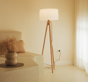 LAMPADA DA TERRA CON GAMBE IN LEGNO CHLOE 140 | INTERNI