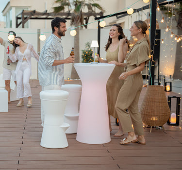 Set x1 Tavolo Capri 110 + x2 Sgabello Corfu 74